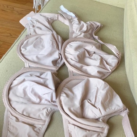 2 underwire beige Chantelle bras, size 36DDDD - Picture 3 of 5